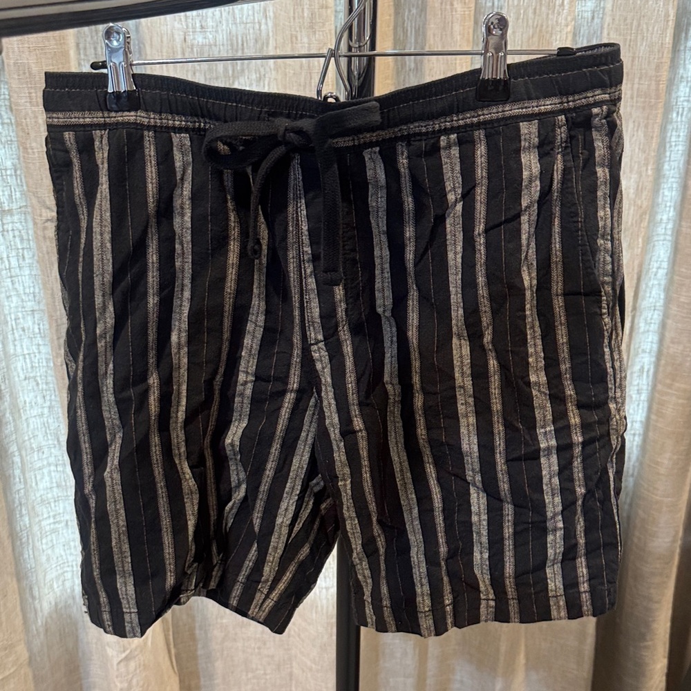 Banana Republic Striped Black and Gray Men's Shorts